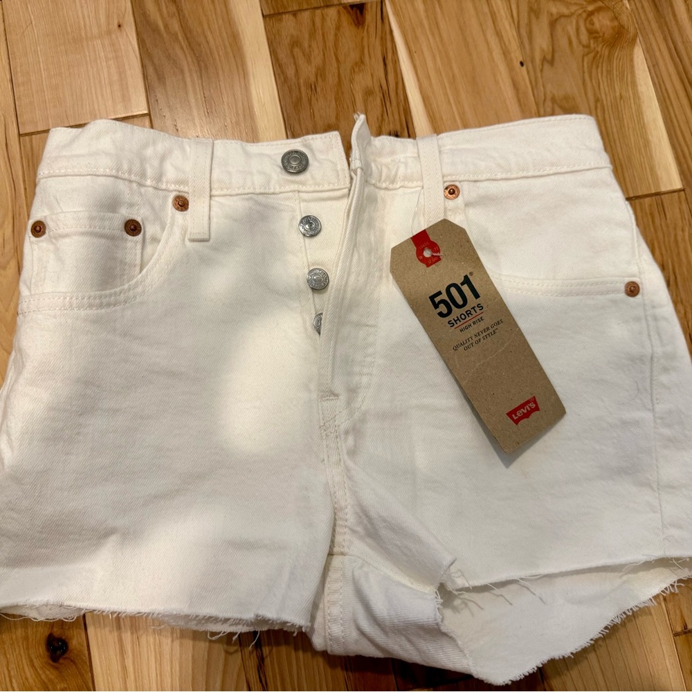 Levi's Crisp White 501 Button-Fly Shorts - Never Worn